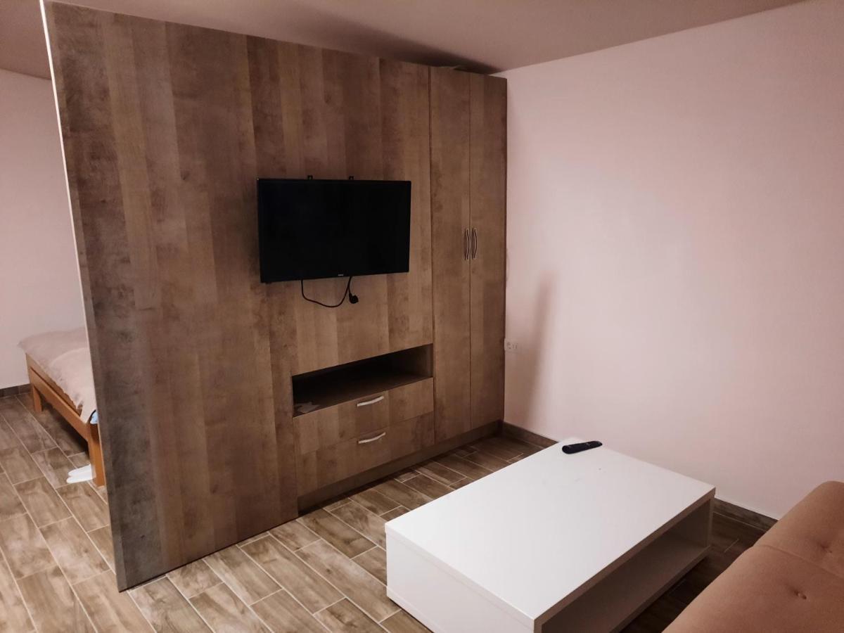 סקופיה Green Villa Rodna מראה חיצוני תמונה