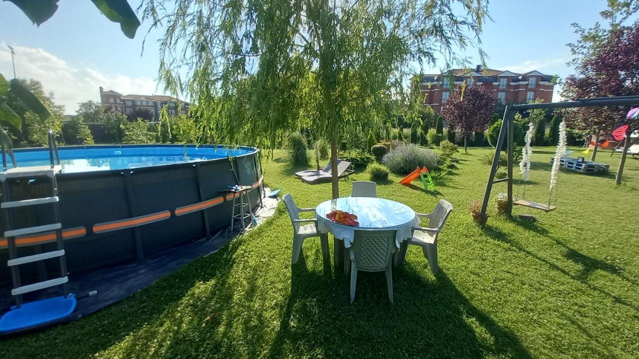 סקופיה Green Villa Rodna מראה חיצוני תמונה